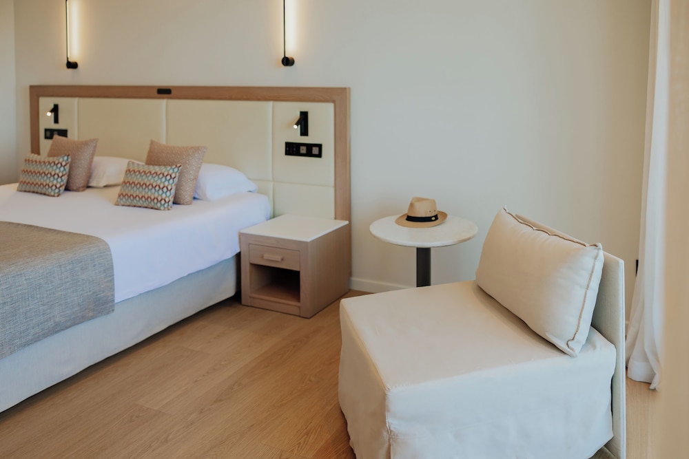 Superior Room - Photo 3