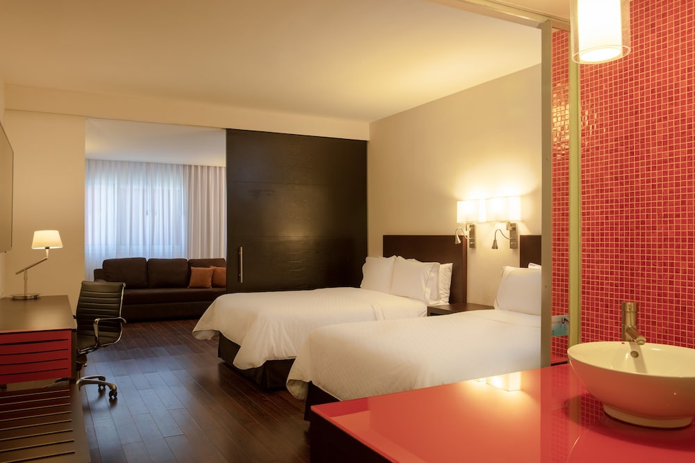 Deluxe Room, 2 Double Beds - Photo 3