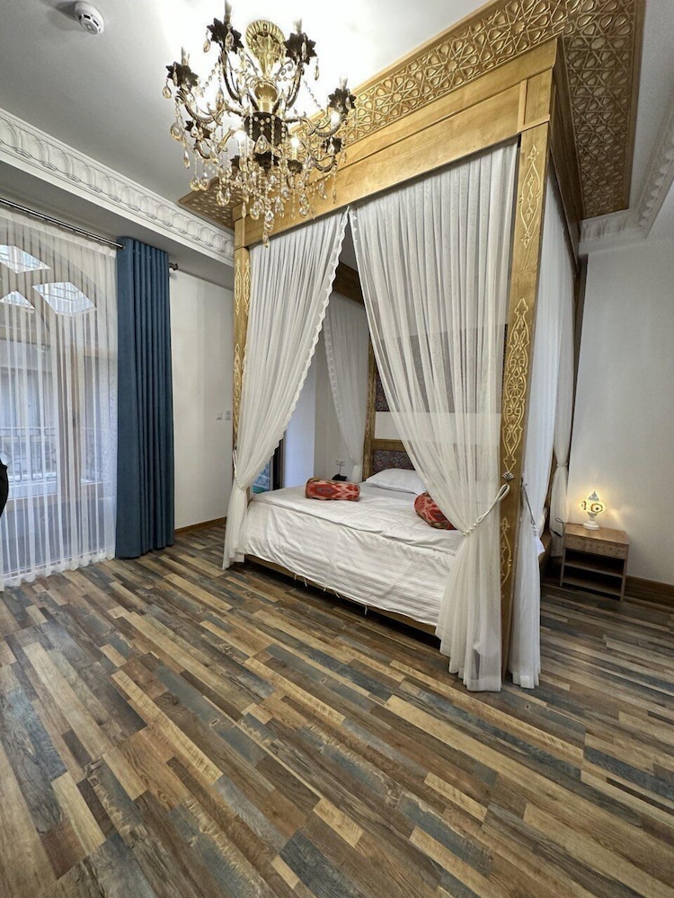 Royal Suite, City View photo 1