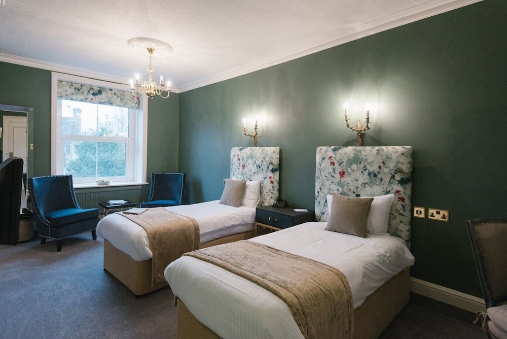 Superior Twin Room photo 2