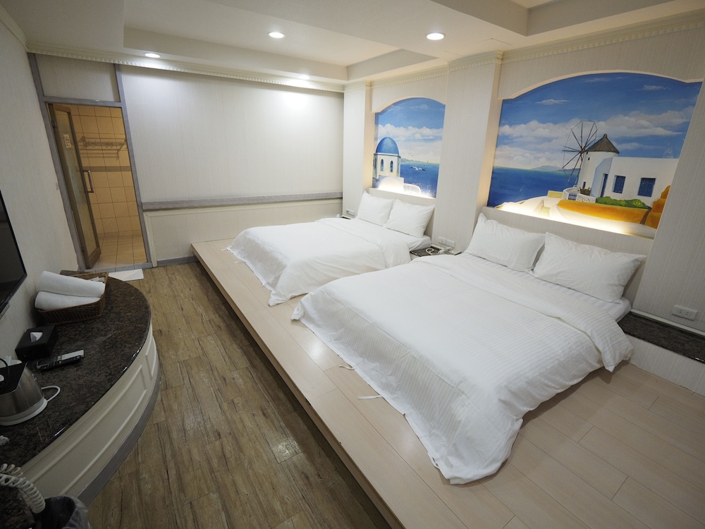 Deluxe Quadruple Room photo 3