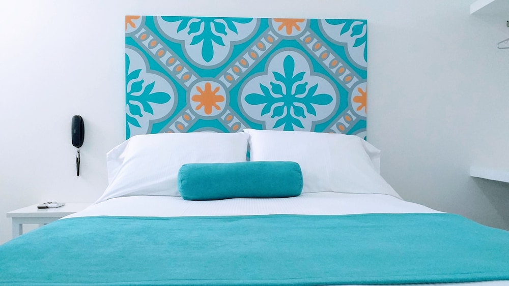 Double Room, 1 Queen Bed photo 2