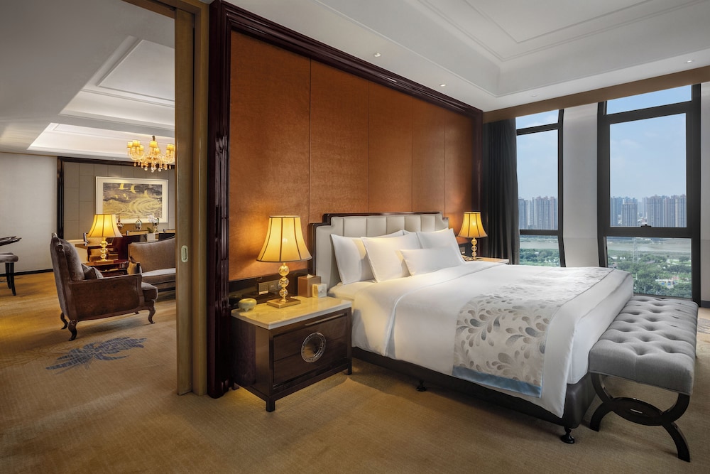 Executive Suite photo 2