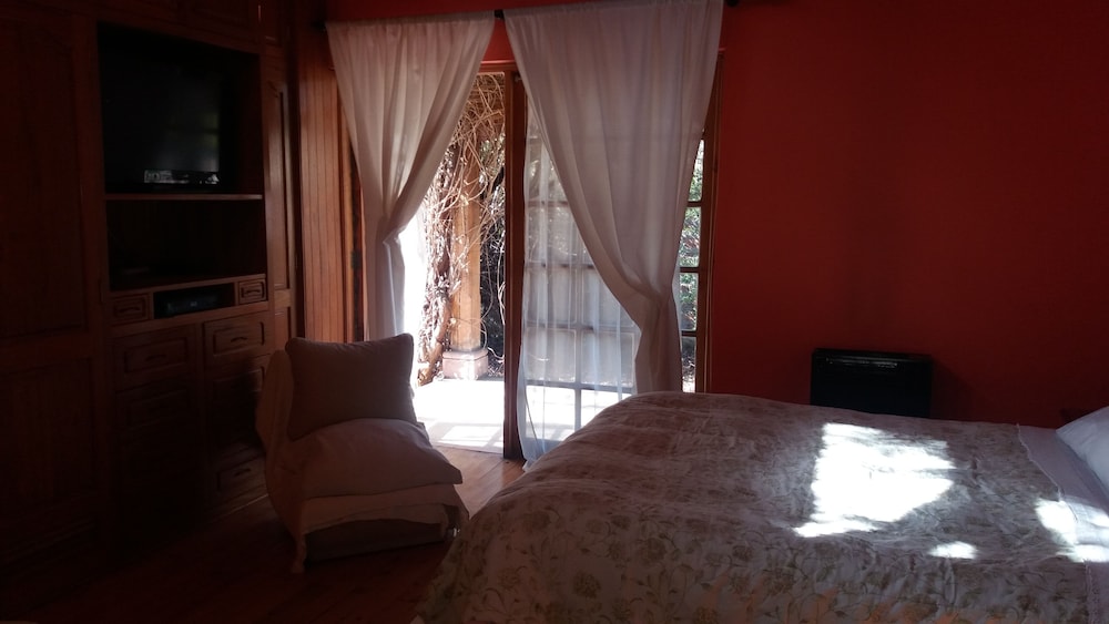 Standard House, 4 Bedrooms, Private Bathroom photo 2
