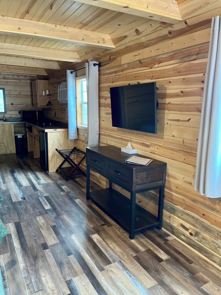 Cabin, Multiple Beds, Mountain View,  Pet Friendly photo 2