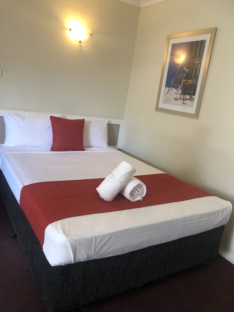 Executive Queen Room