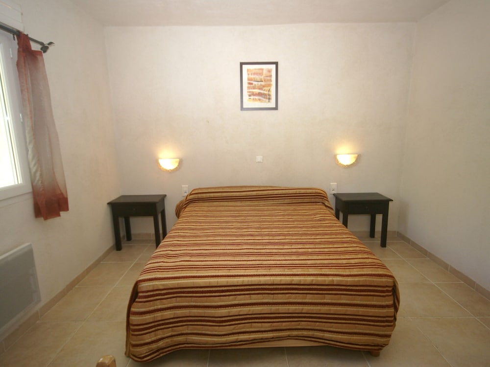 Villa photo 3