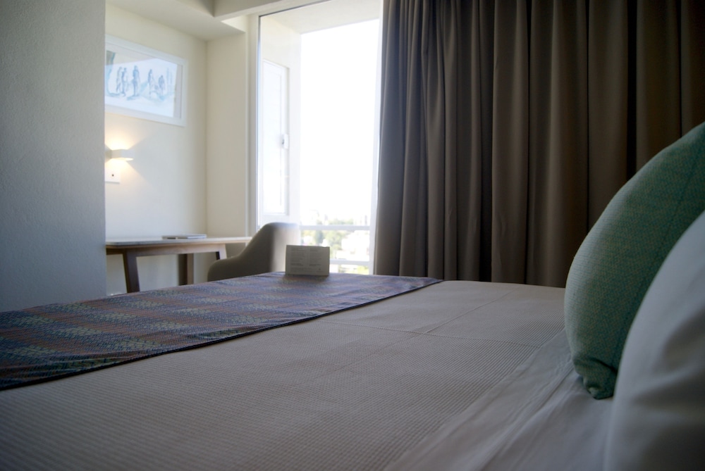 Standard Double Room, 1 King Bed, Balcony photo 3
