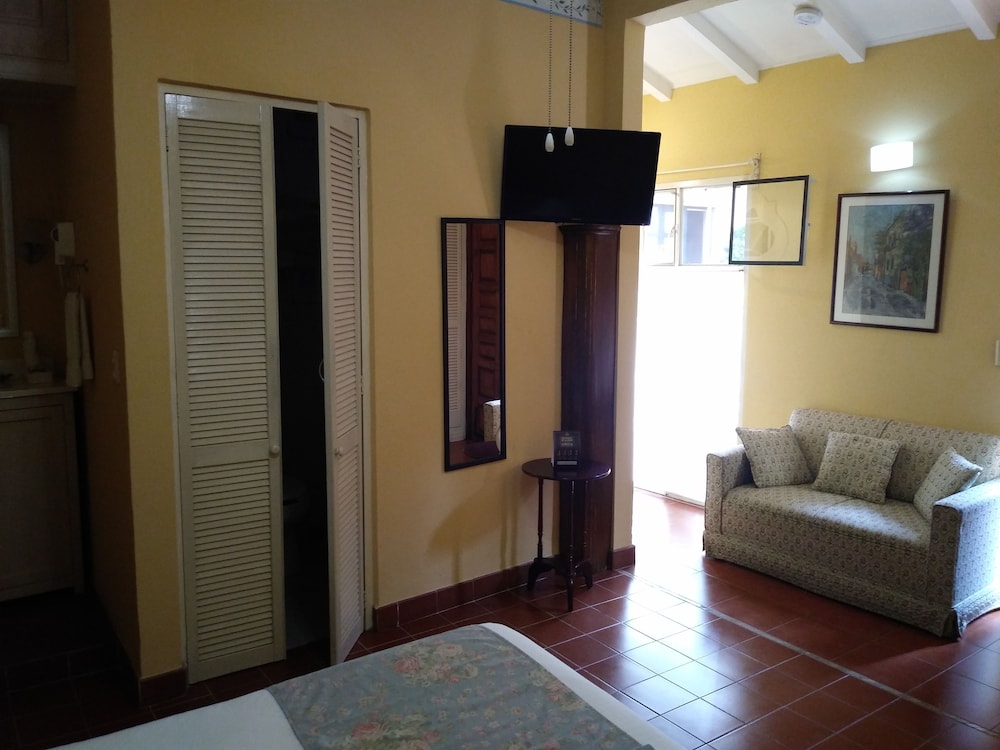 Room (Margaritas)