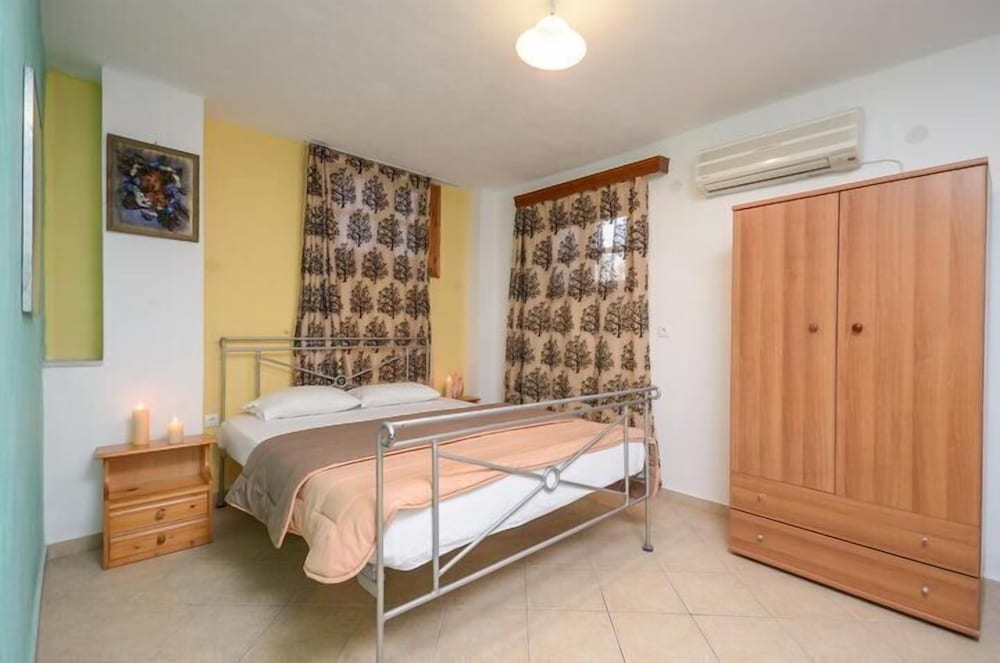 Apartment, 2 Bedrooms, Garden View