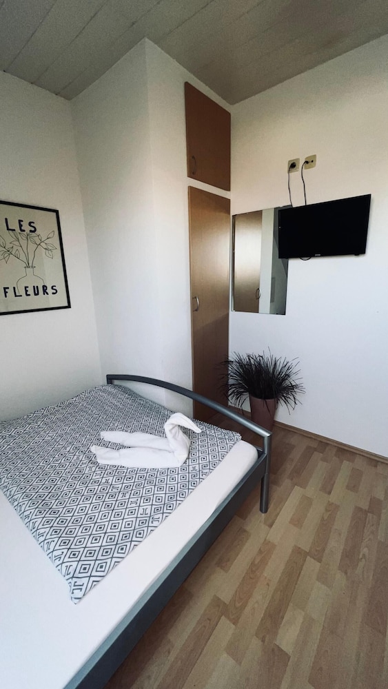 Basic Double Room, Private Bathroom