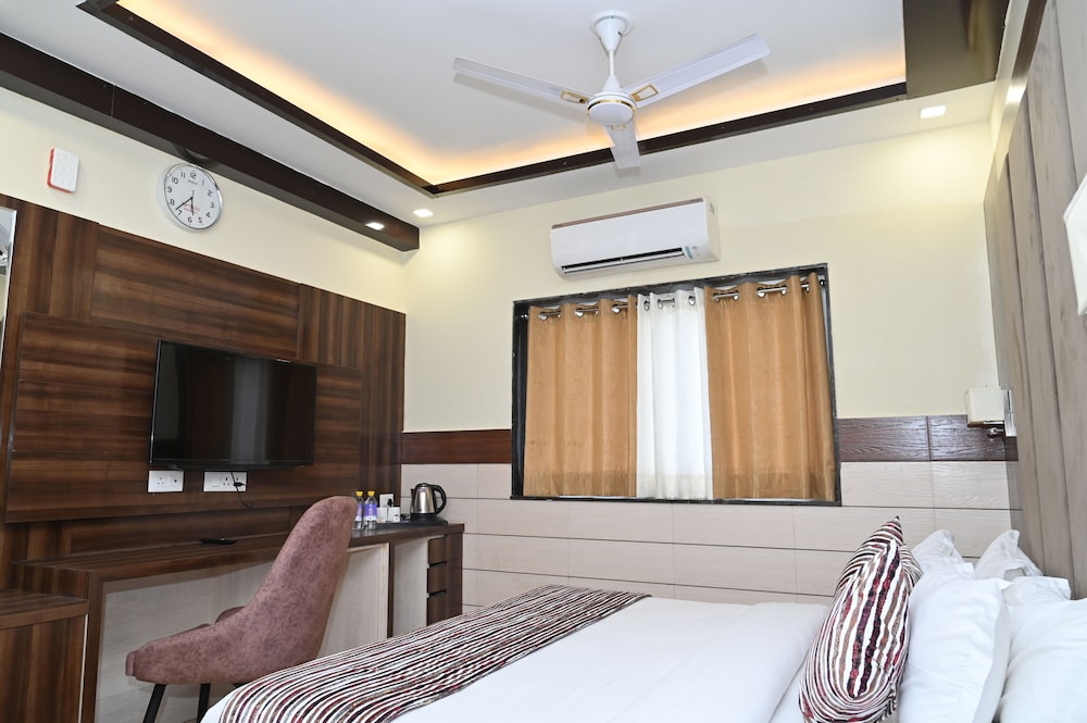 Deluxe Double Room - Photo 8