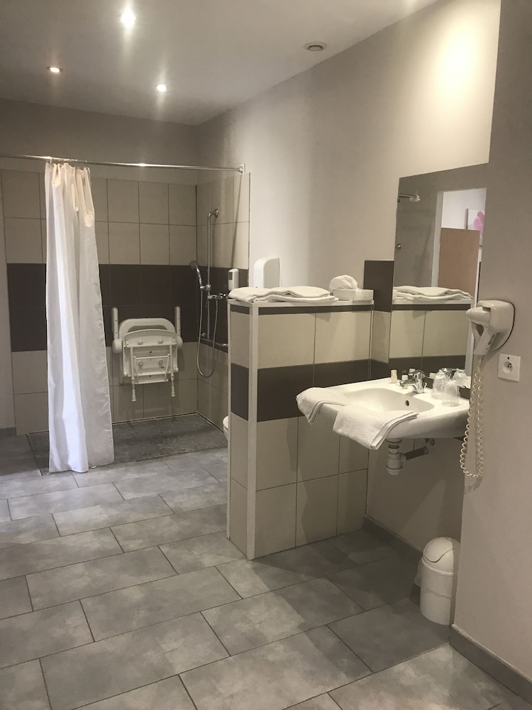 Senior Double Room, 1 Double Bed photo 3
