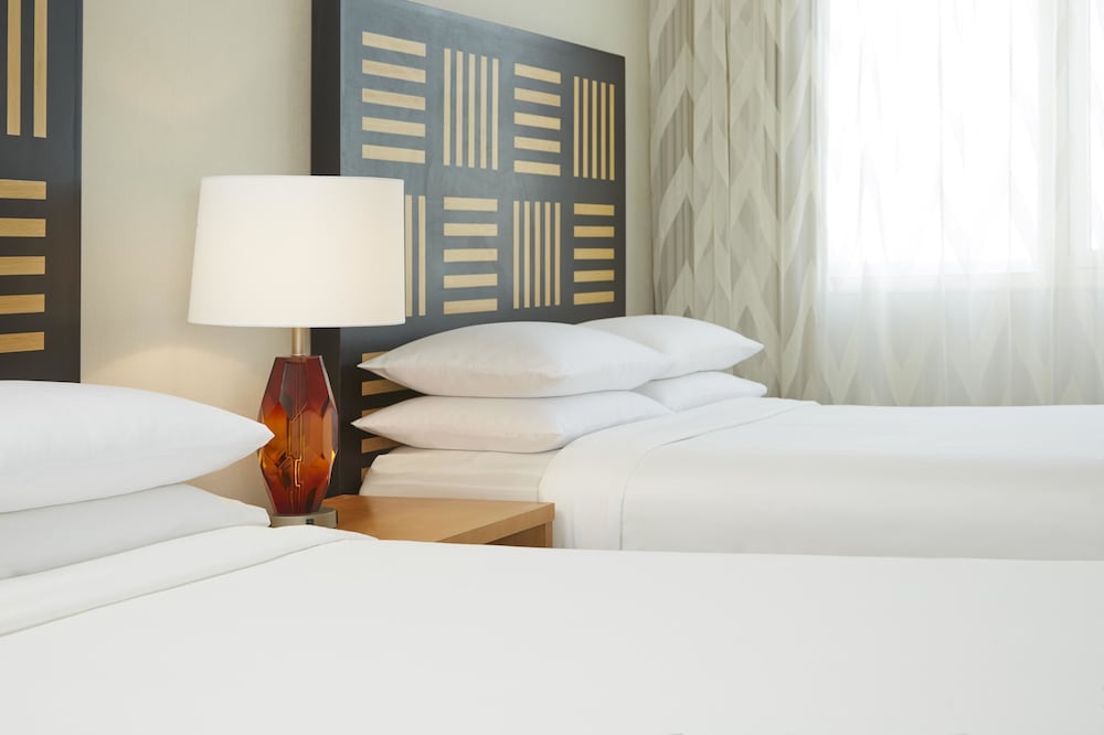 Club Room, 1 King Bed