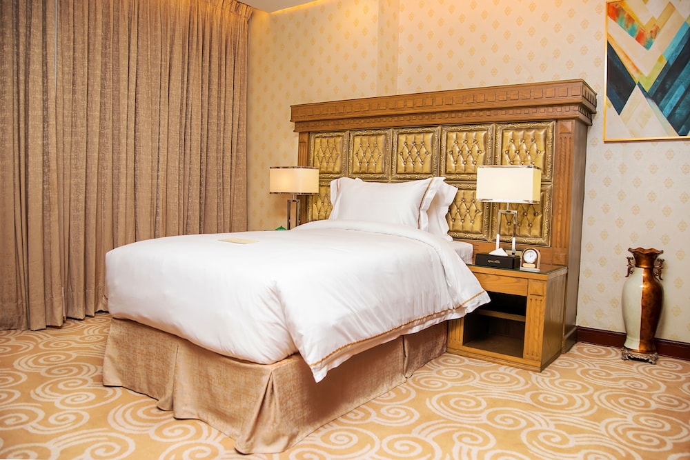 Executive Room, 1 Queen Bed (Comfort Single Room)