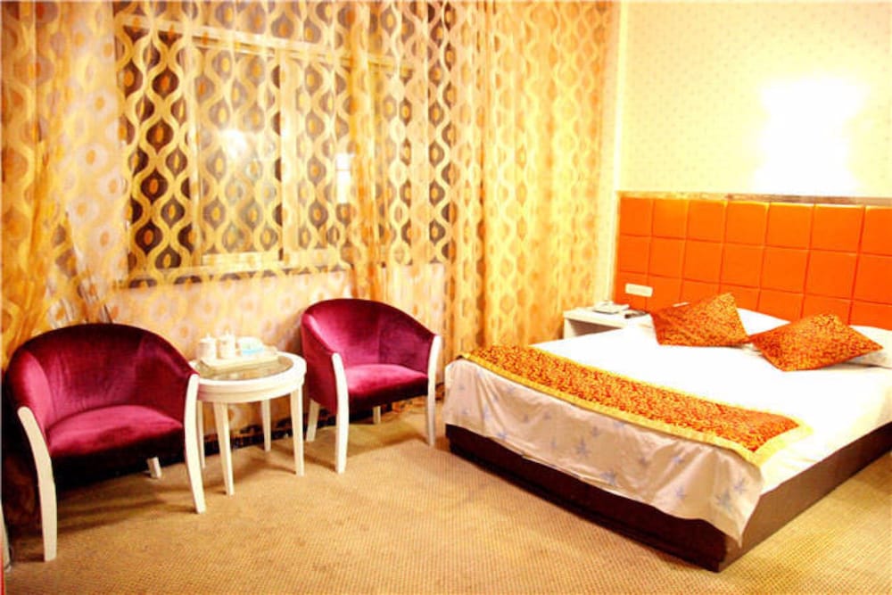 Deluxe Double Room photo 2