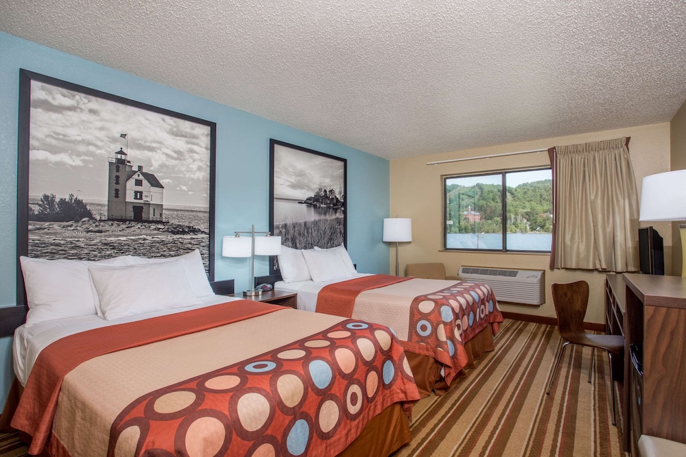 Room, 2 Queen Beds, Non Smoking - Photo 2