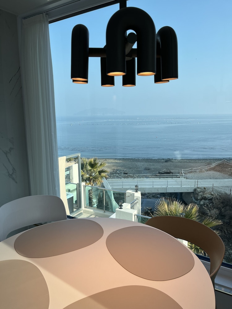 Room, Ocean View (105) - Photo 5