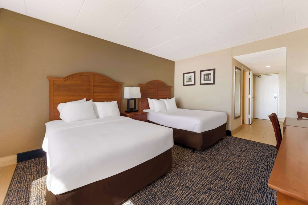 Room, 2 Double Beds, Accessible with Roll In Shower, Non Smoking - Photo 1