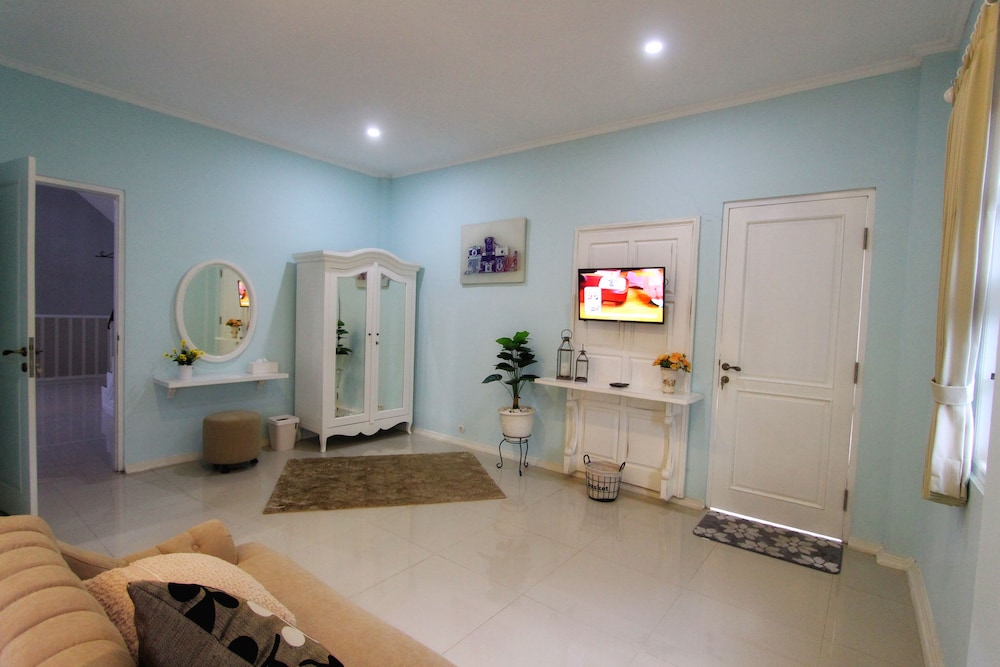 Deluxe Double Room - Photo 7