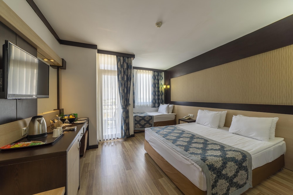 Standard Double Room, Garden View - Photo 5