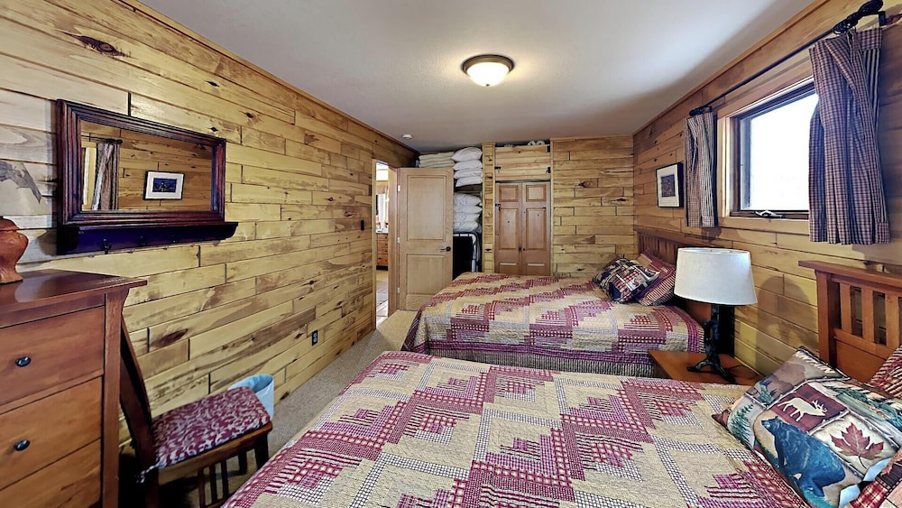 Cabin, Multiple Beds, Kitchen photo 1