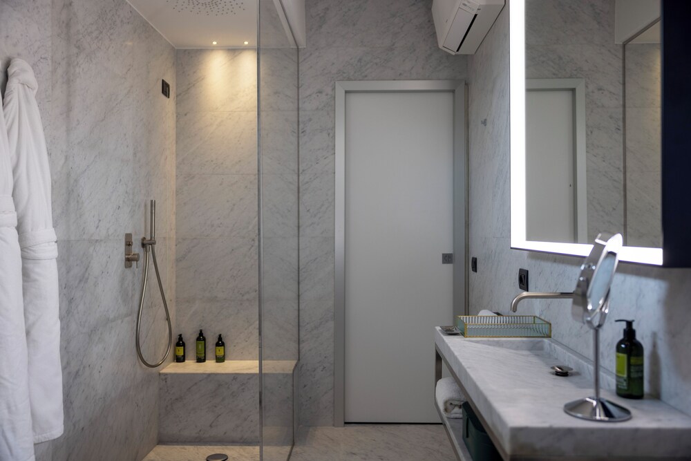 Junior Suite, Balcony - Photo 11