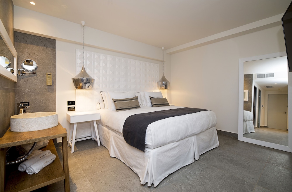 Suite, Private Pool, Sea View thumbnail 6