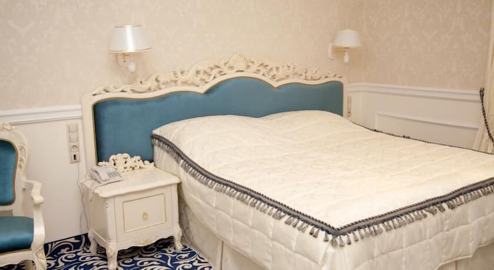 Standard Double or Twin Room photo 3