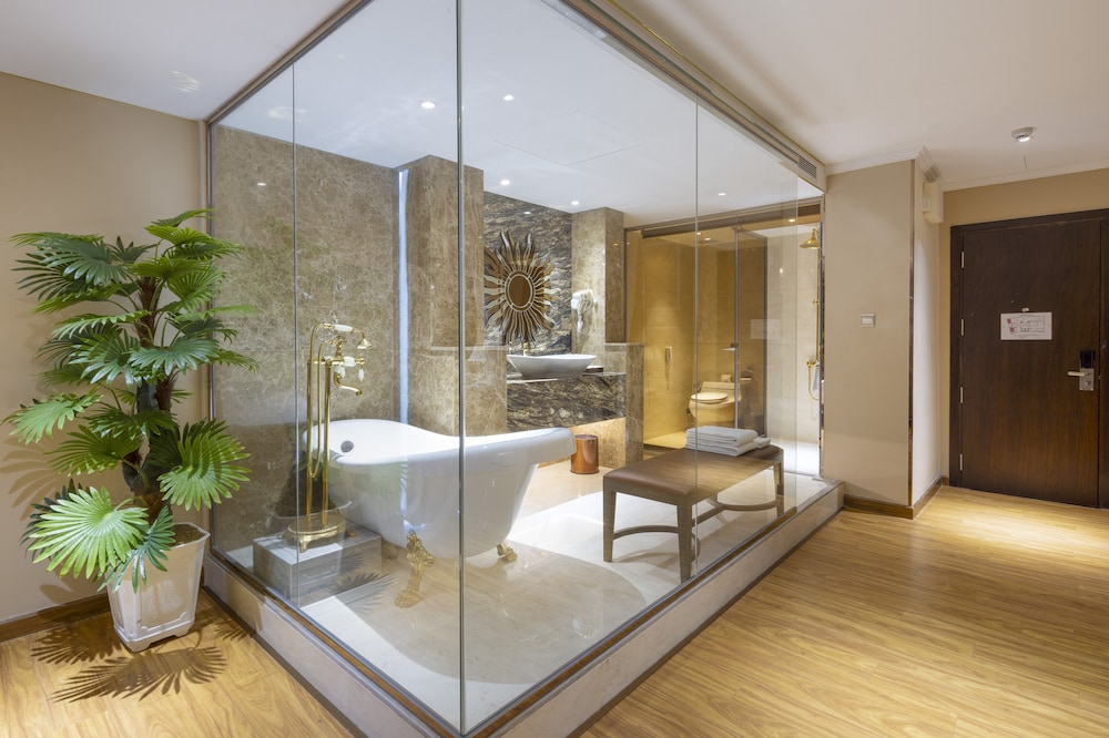 Win Suite City View - Free Minibar & Afternoon Tea photo 3