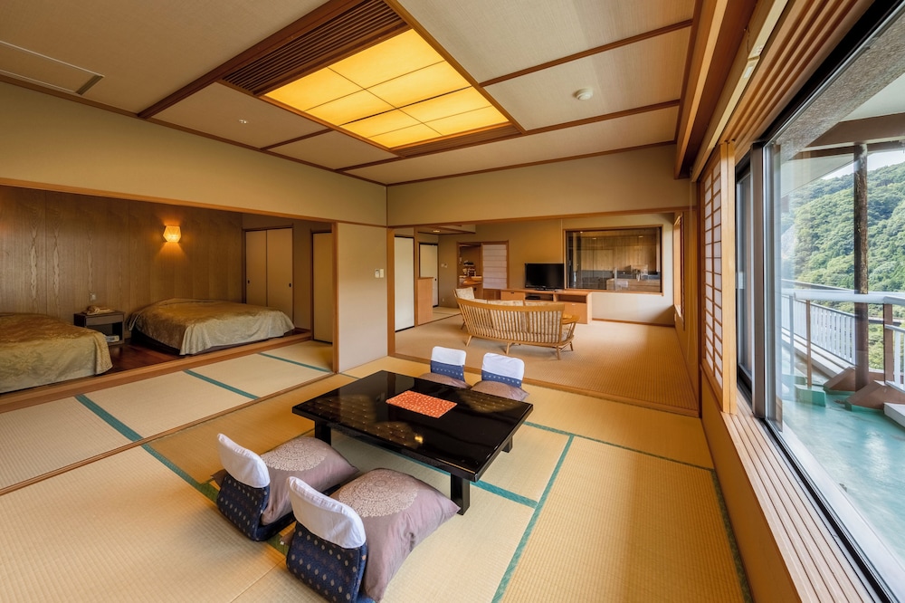 Mikazuki CLUB9 Keiryu, Non-Smoking photo 3