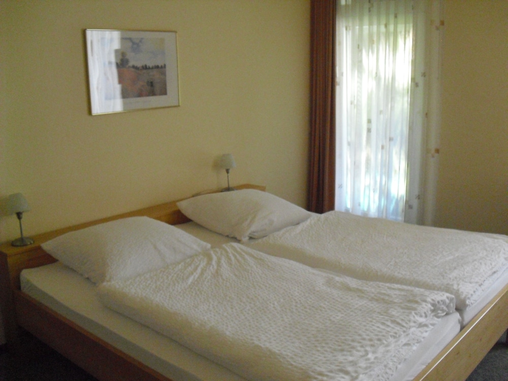 Basic Apartment (Zimmer 6) photo 1