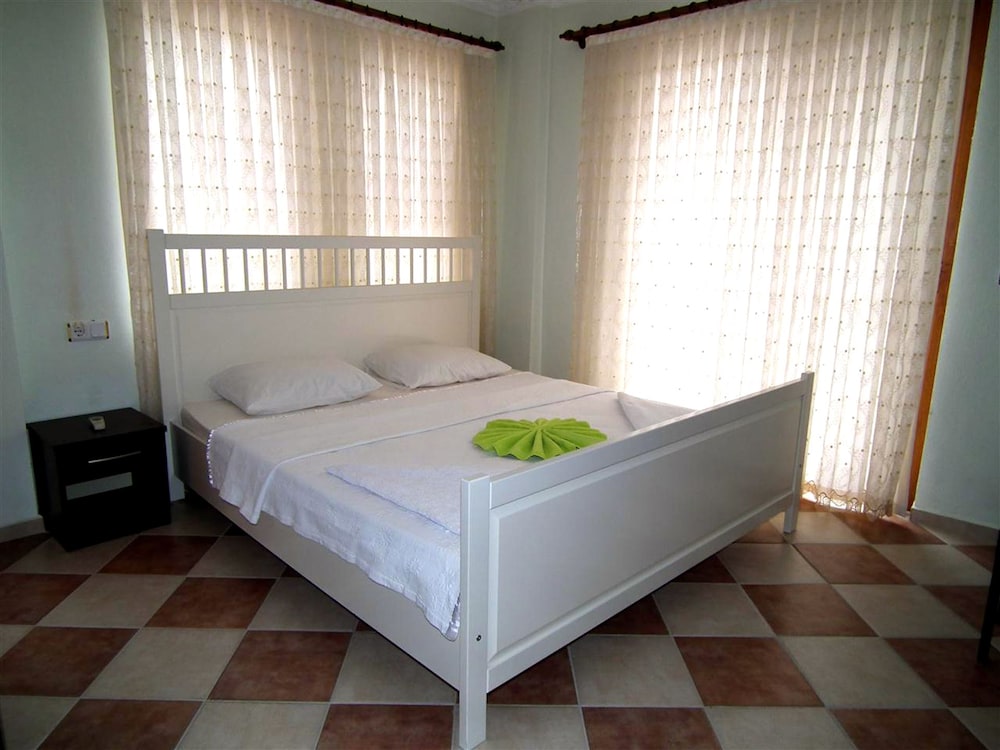 Villa photo 1
