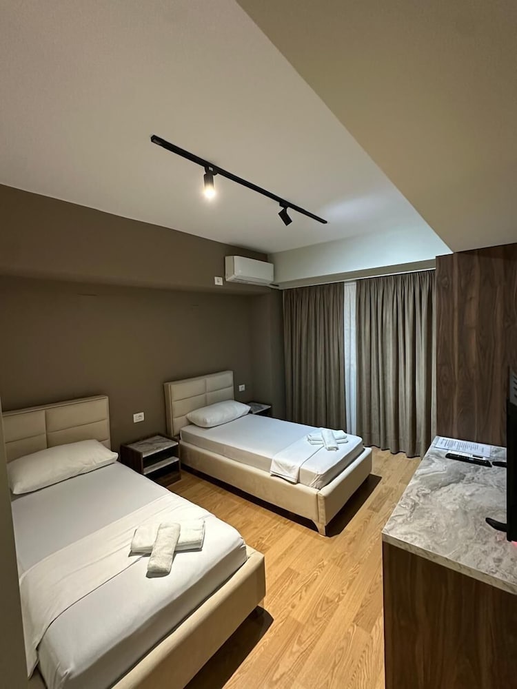 Basic Twin Room