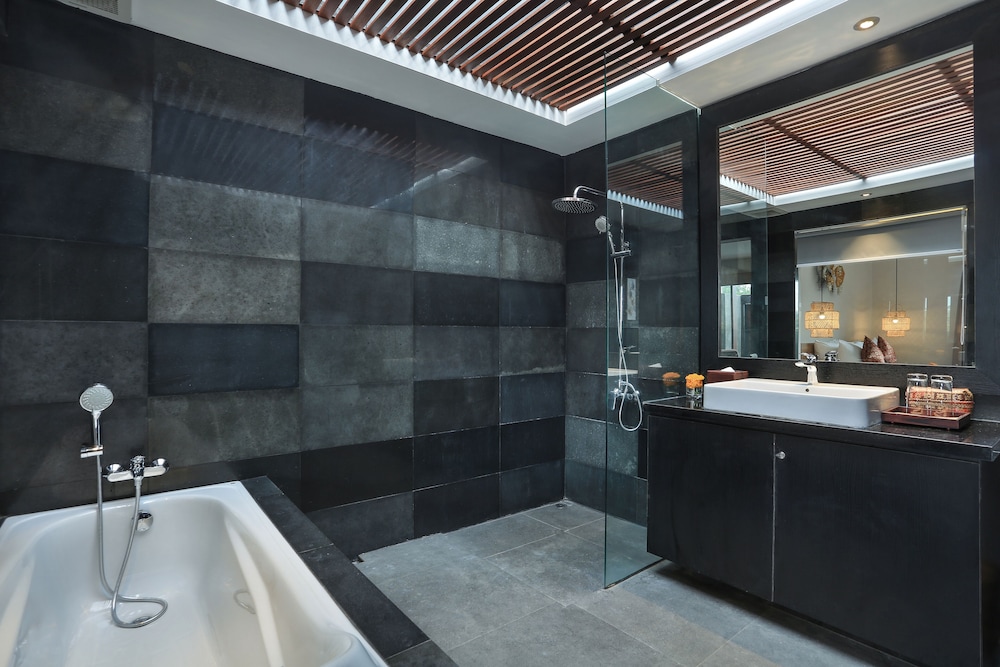 One Bedroom Private Heated Pool Villa - Photo 5