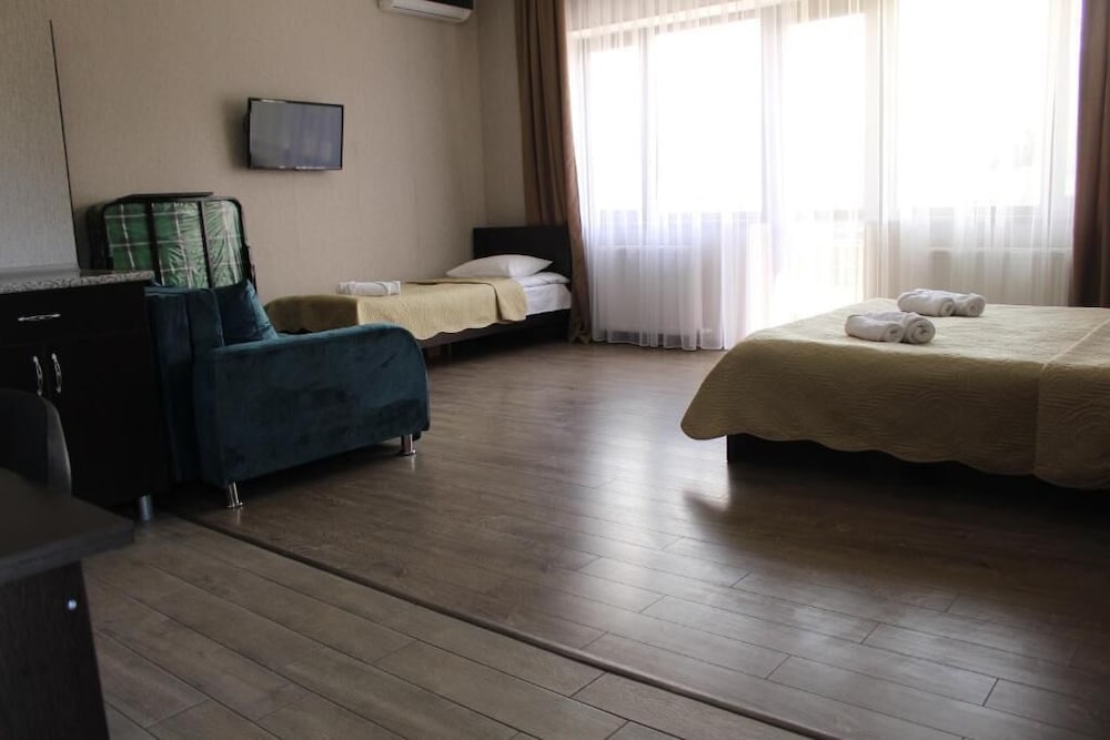 Quadruple Room, Balcony, City View photo 1