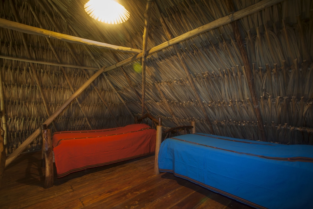 Family Cabin, Multiple Beds, River View, Overwater photo 2