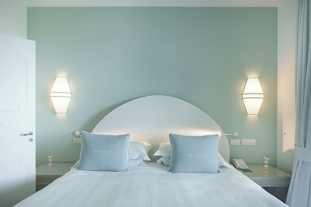 Suite, Terrace, Garden View (Blue) photo 3