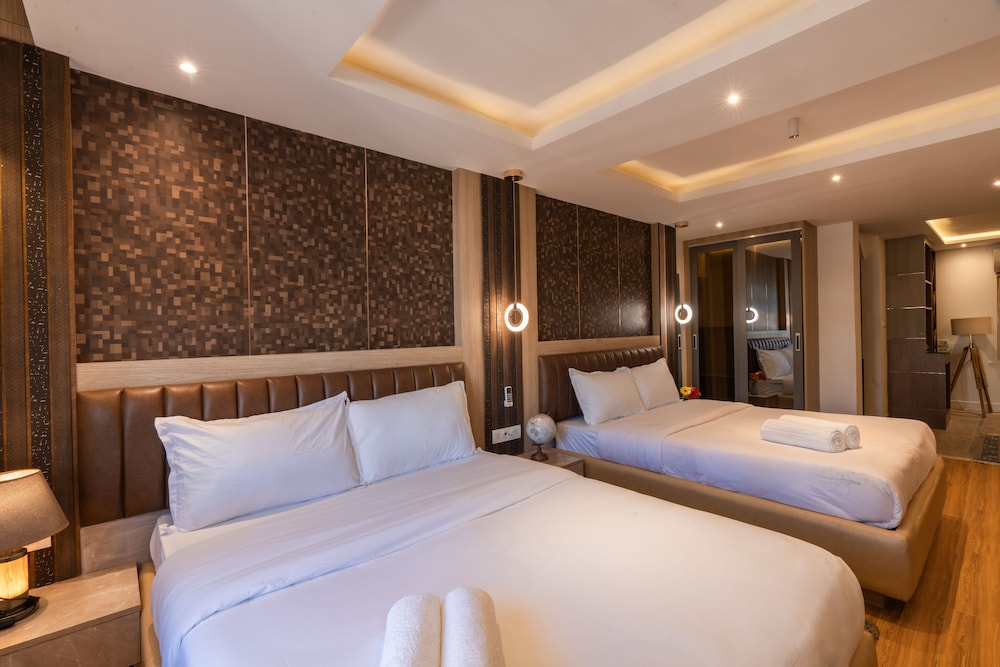 Executive Suite, 1 Bedroom - Photo 7