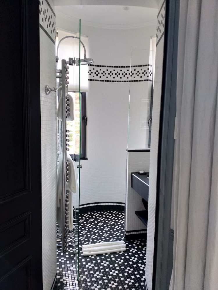Premium Double or Twin Room, Sea View (Main building) - Photo 6