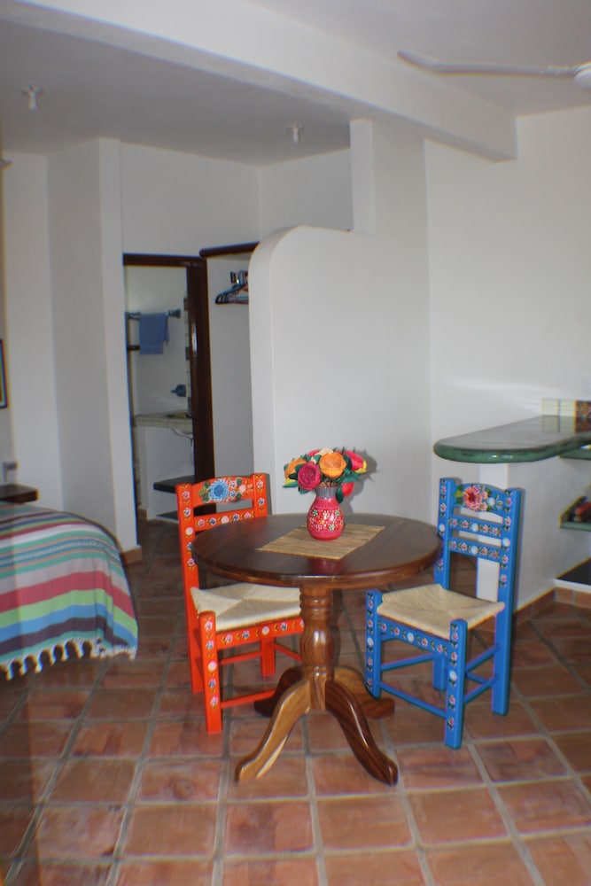 Comfort Studio Suite, Kitchenette photo 1