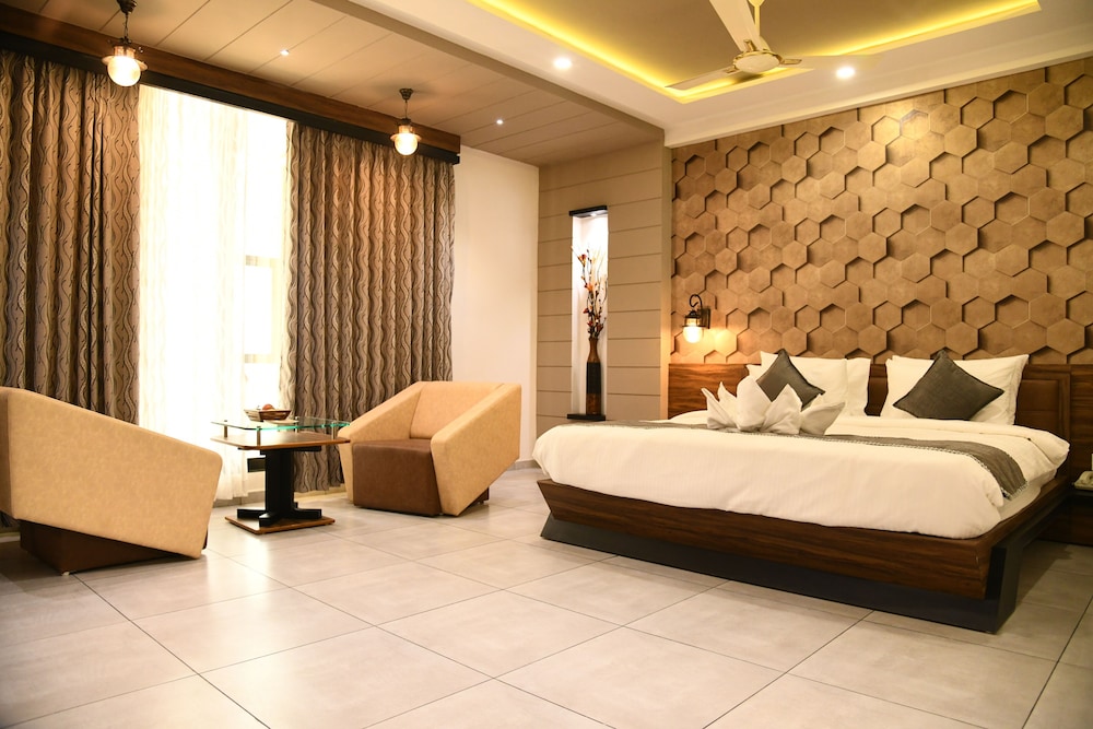 Executive Room photo 3