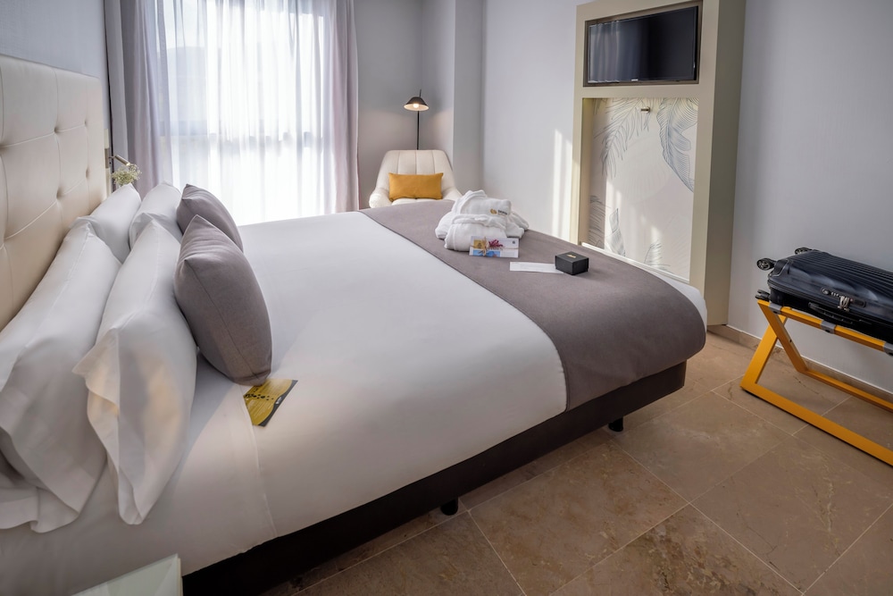Comfort Double Room, Tower