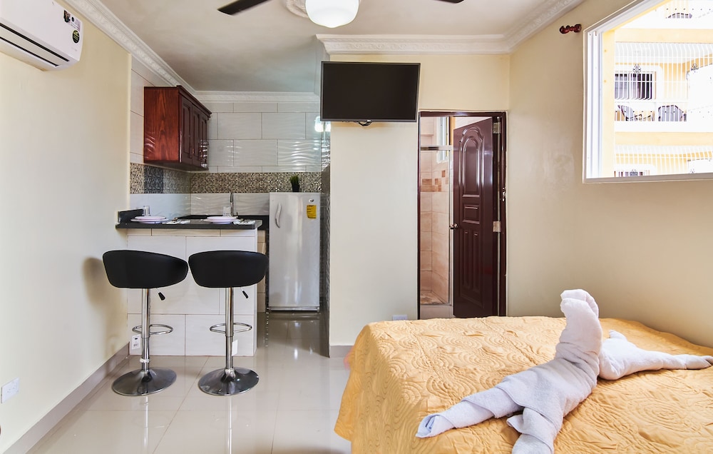 Studio, 1 Double Bed, Kitchen, Sea View