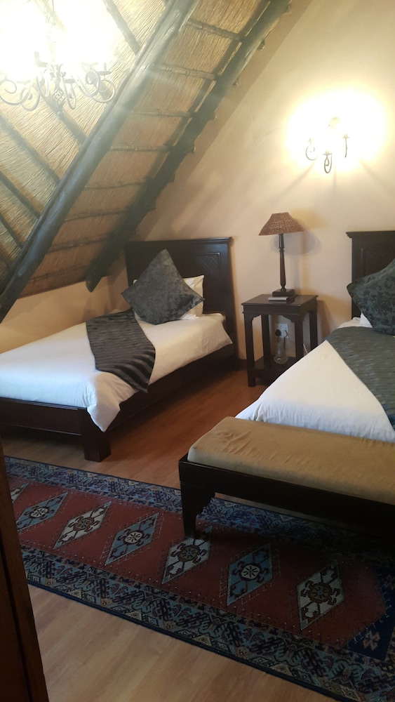 Classic Twin Room, Non Smoking, Garden View