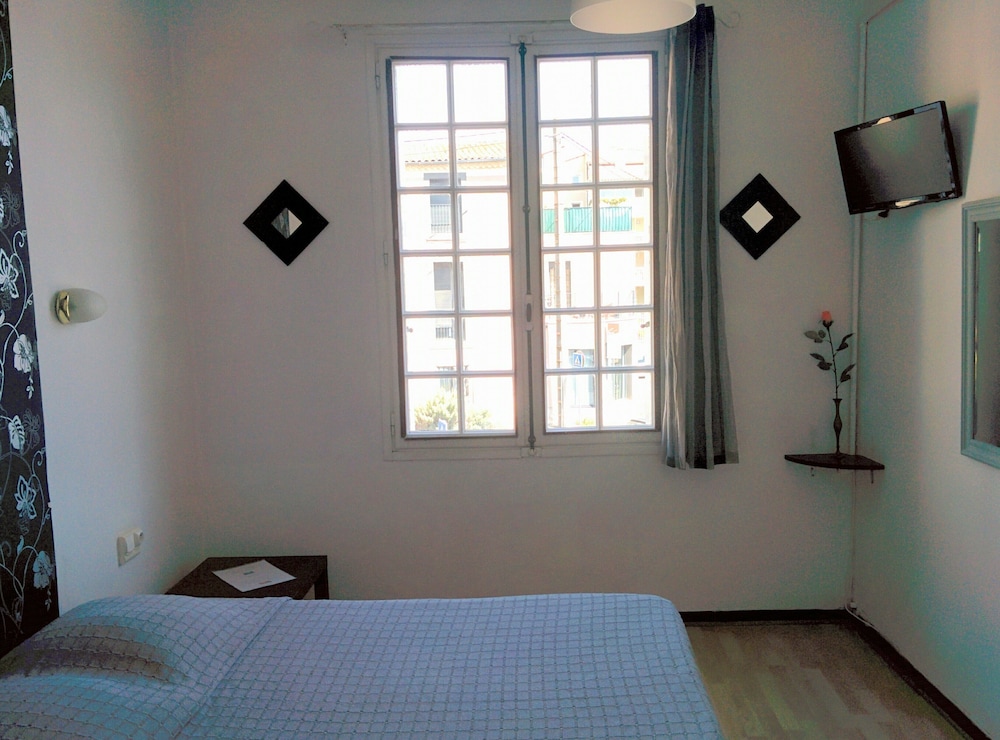 Double Room, River View - Photo 11