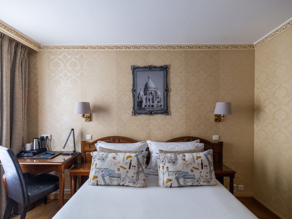 Classic Twin Room