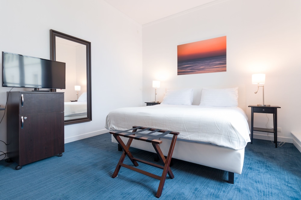 Classic Double or Twin Room photo 2