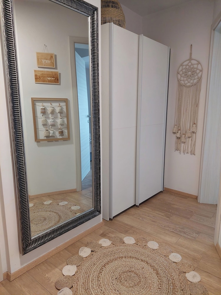 Deluxe House photo 3