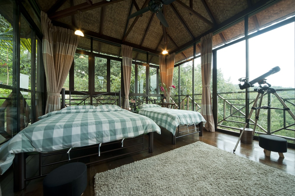 Suite, 3 Bedrooms photo 2